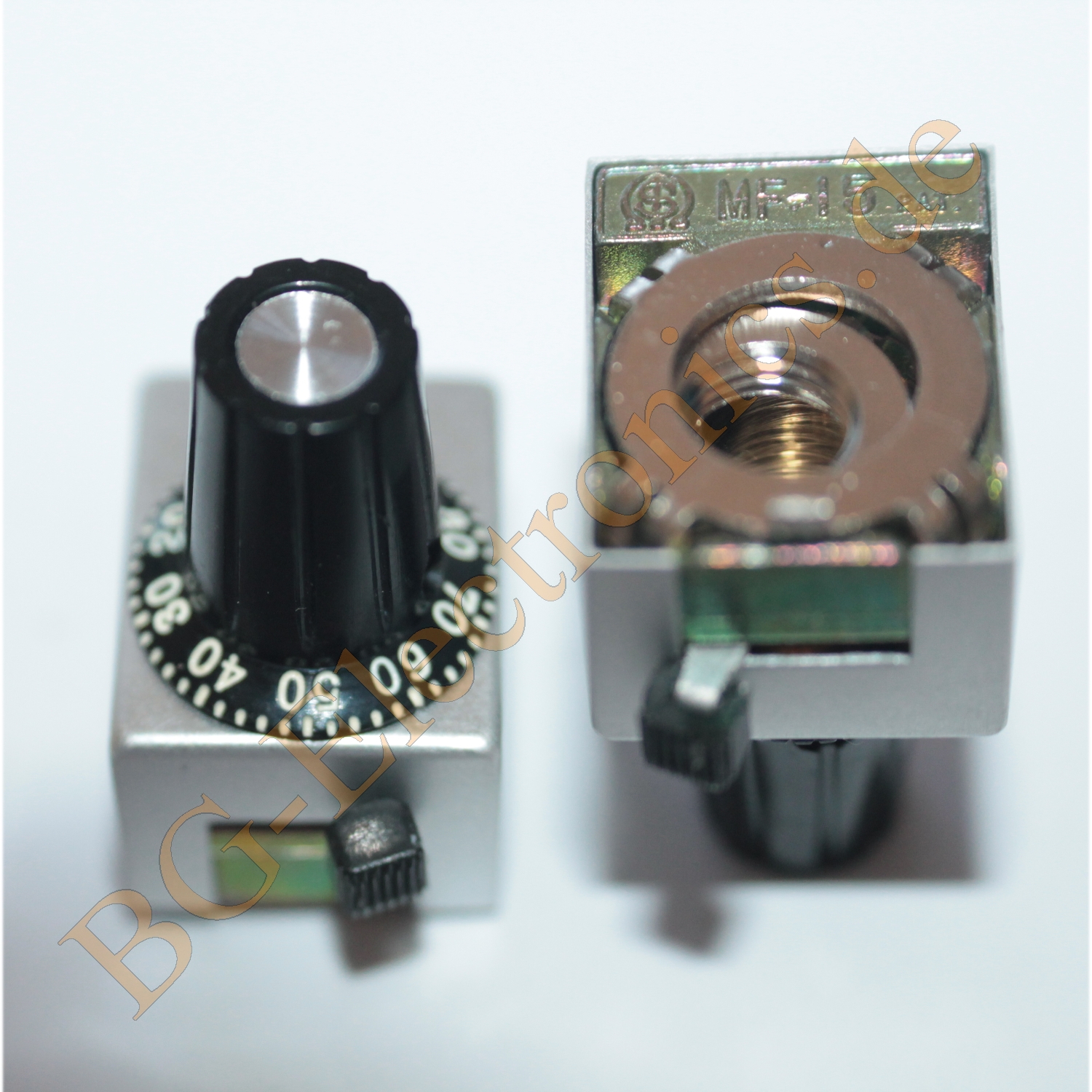 Miniature analog knob
